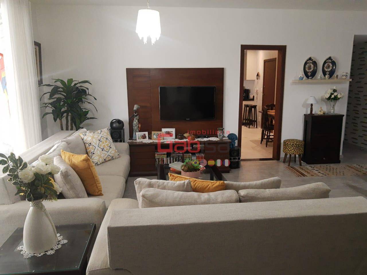 Apartamento à venda com 3 quartos, 170m² - Foto 11