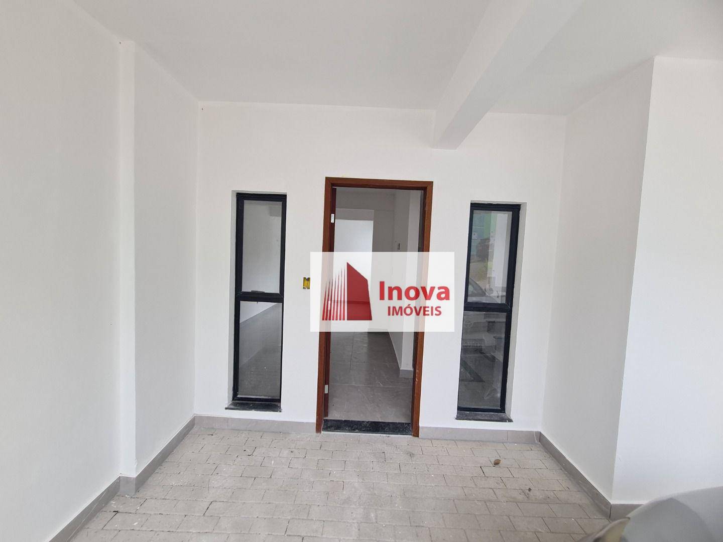 Casa à venda com 3 quartos, 143m² - Foto 2