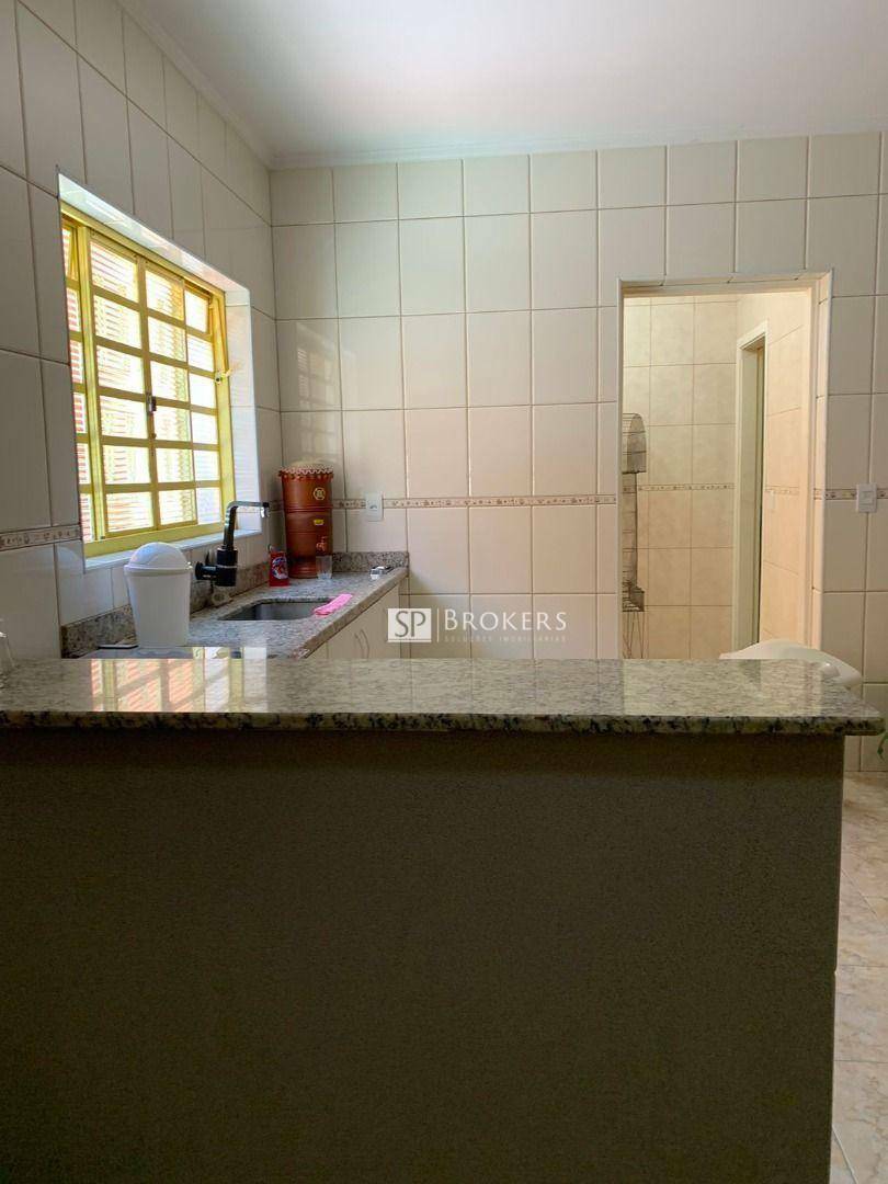 Casa à venda com 3 quartos, 241m² - Foto 6