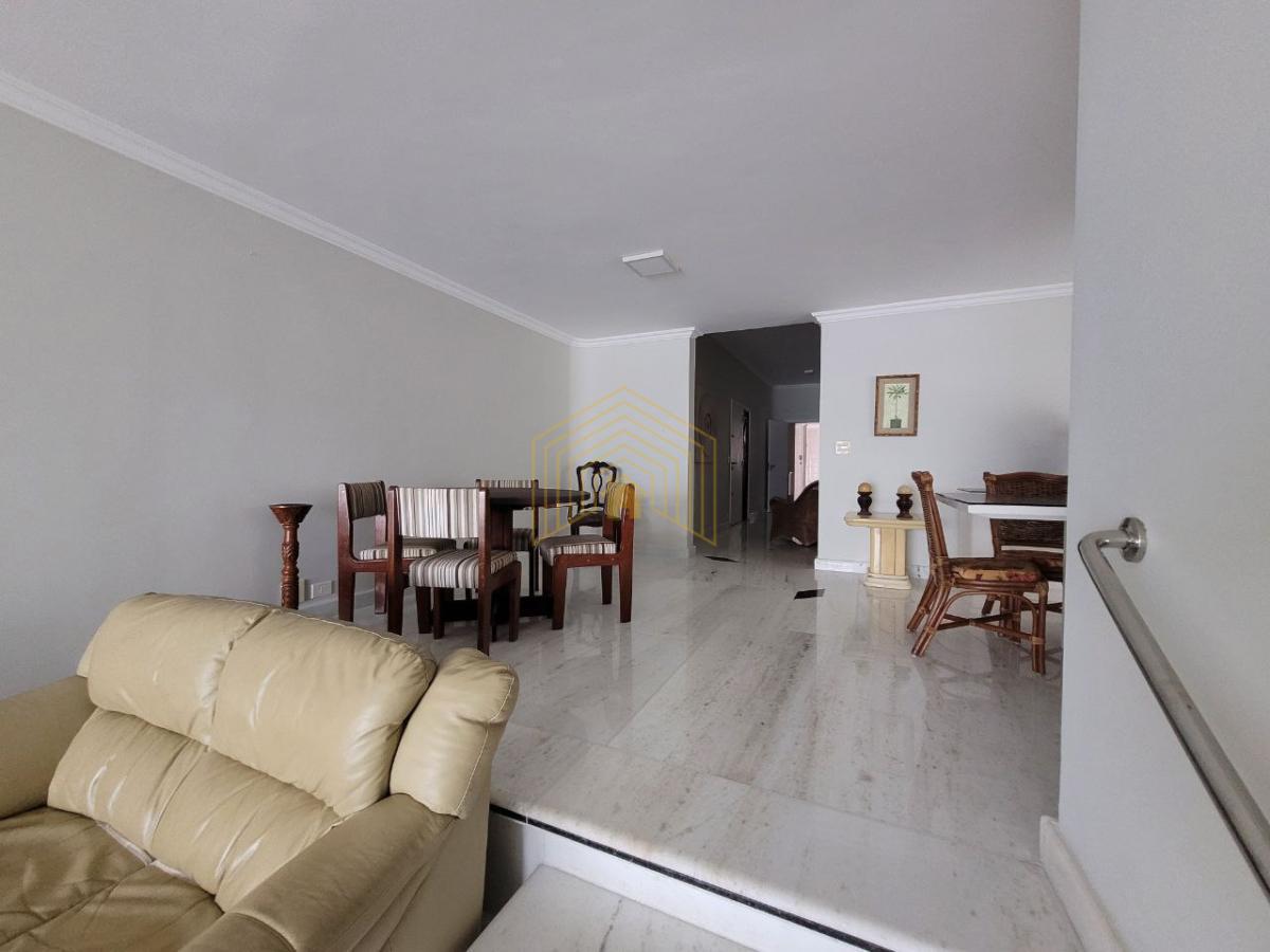 Apartamento à venda com 3 quartos, 180m² - Foto 7