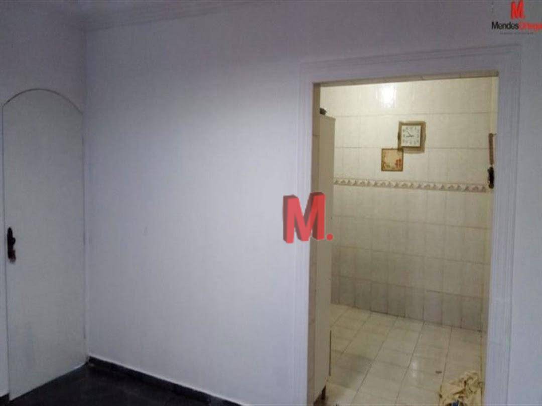 Casa de Condomínio à venda com 3 quartos, 210m² - Foto 3