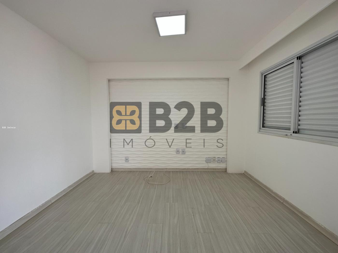 Apartamento à venda com 3 quartos, 135m² - Foto 5