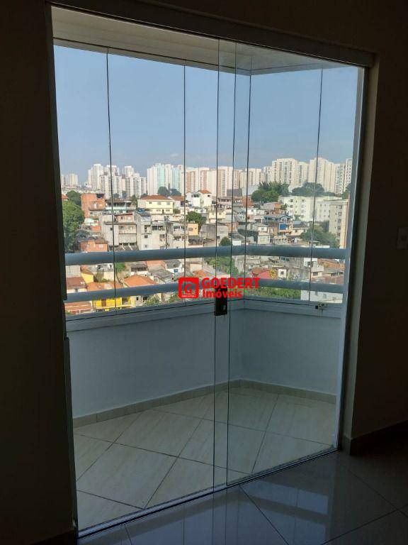 Apartamento para alugar com 3 quartos, 70m² - Foto 3