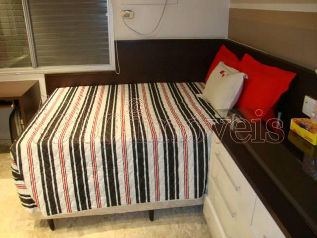 Apartamento para alugar com 2 quartos, 70m² - Foto 4