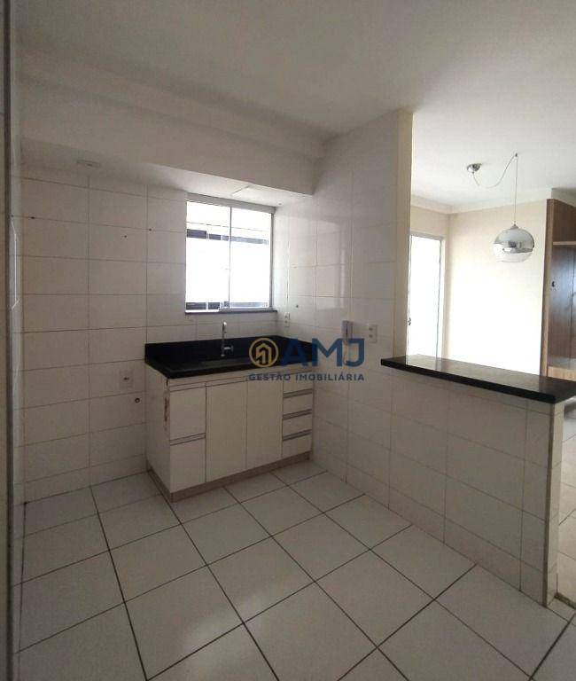 Apartamento à venda com 3 quartos, 97m² - Foto 3