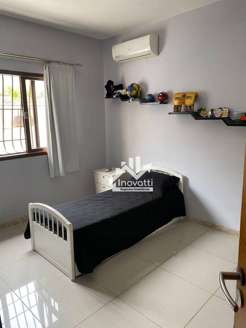 Casa à venda com 3 quartos, 250m² - Foto 11