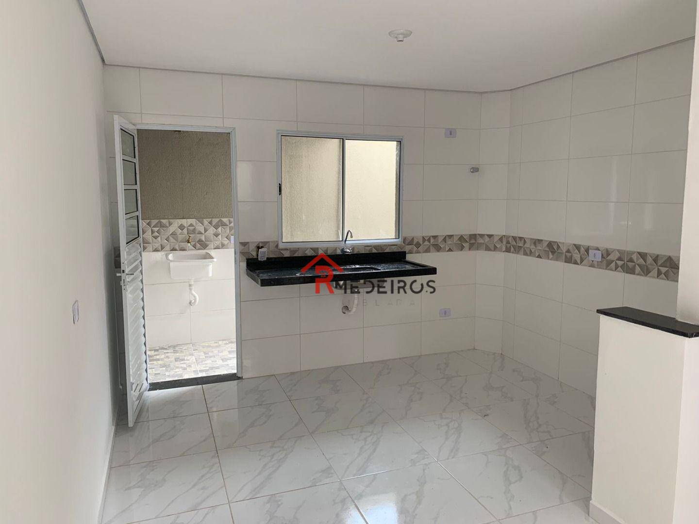 Sobrado à venda com 2 quartos, 59m² - Foto 3