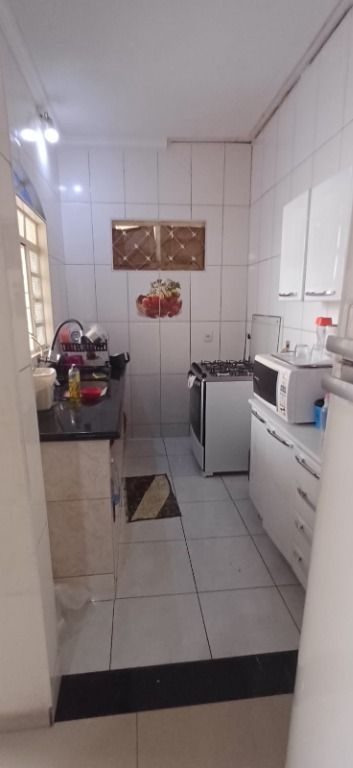 Casa à venda com 3 quartos, 340m² - Foto 9