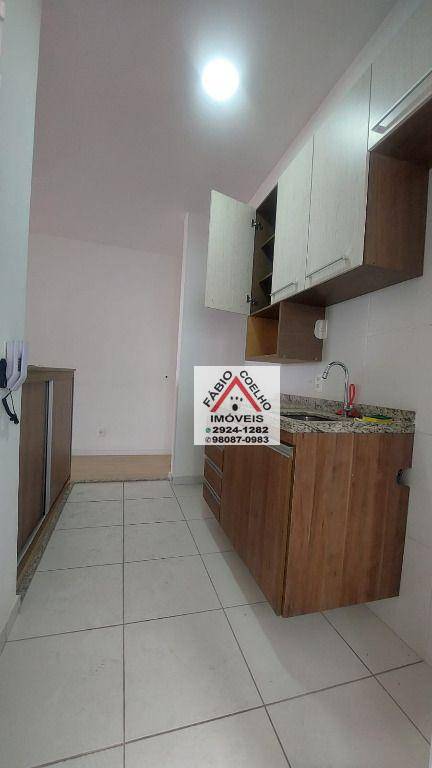 Apartamento à venda com 2 quartos, 62m² - Foto 4