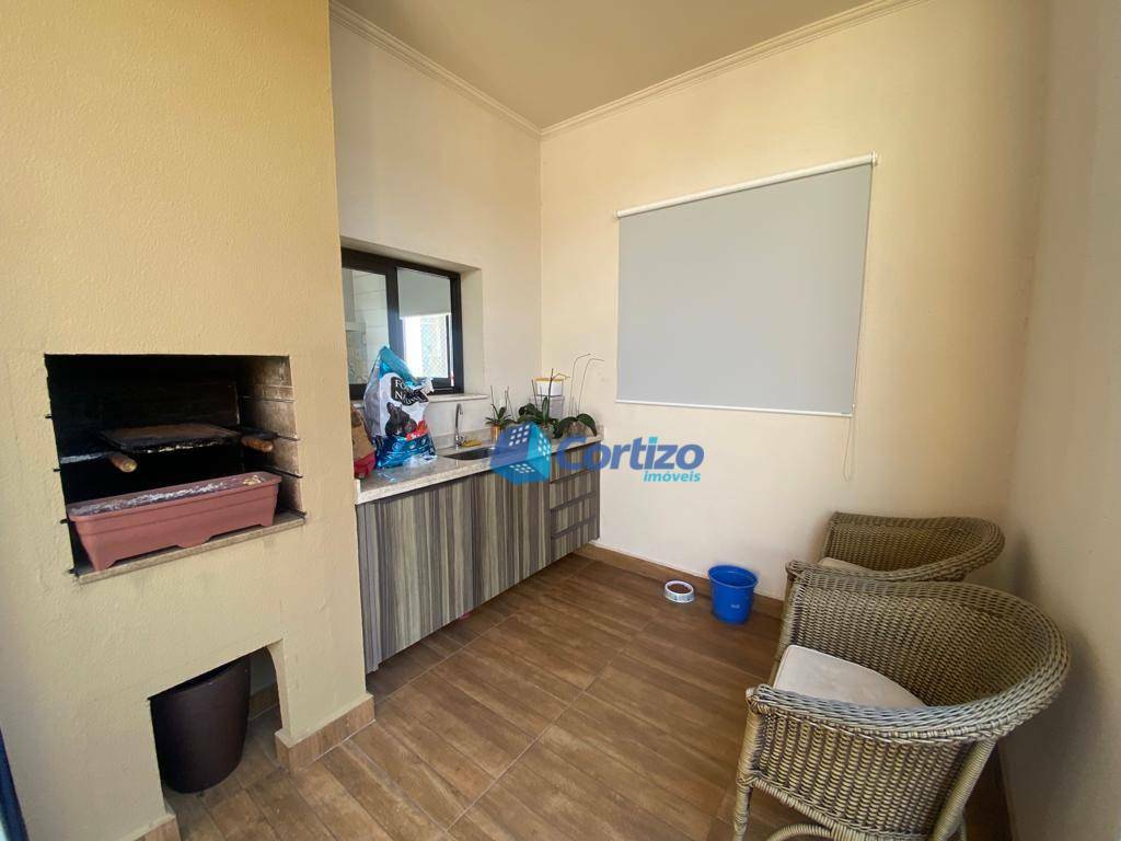 Apartamento à venda com 4 quartos, 211m² - Foto 15