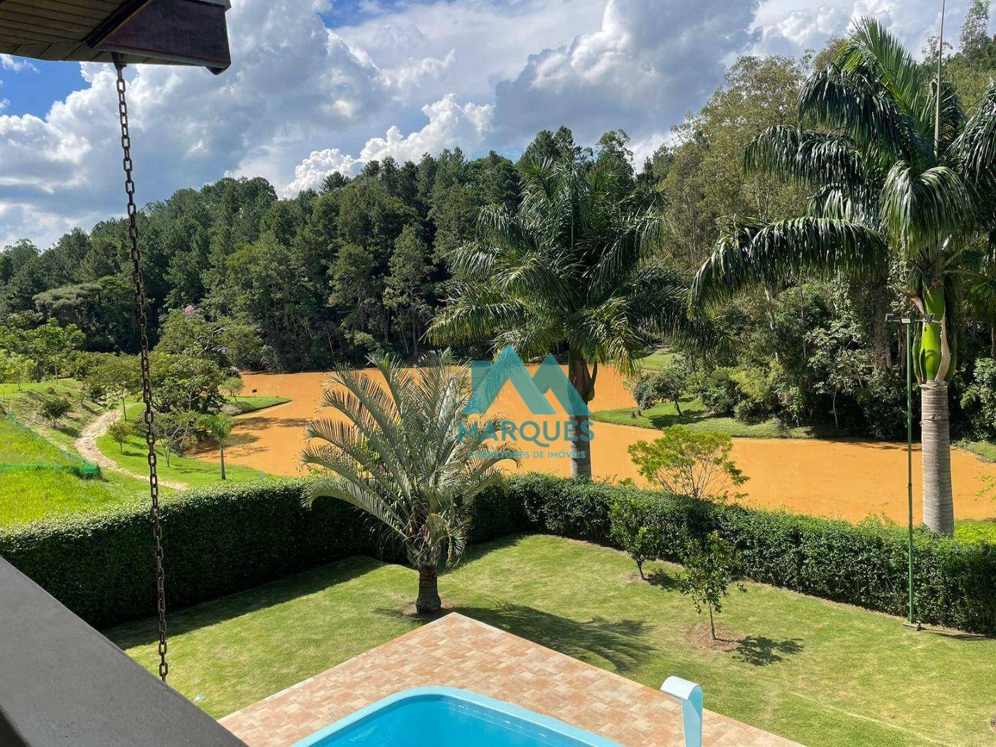 Sobrado à venda com 3 quartos, 500m² - Foto 1