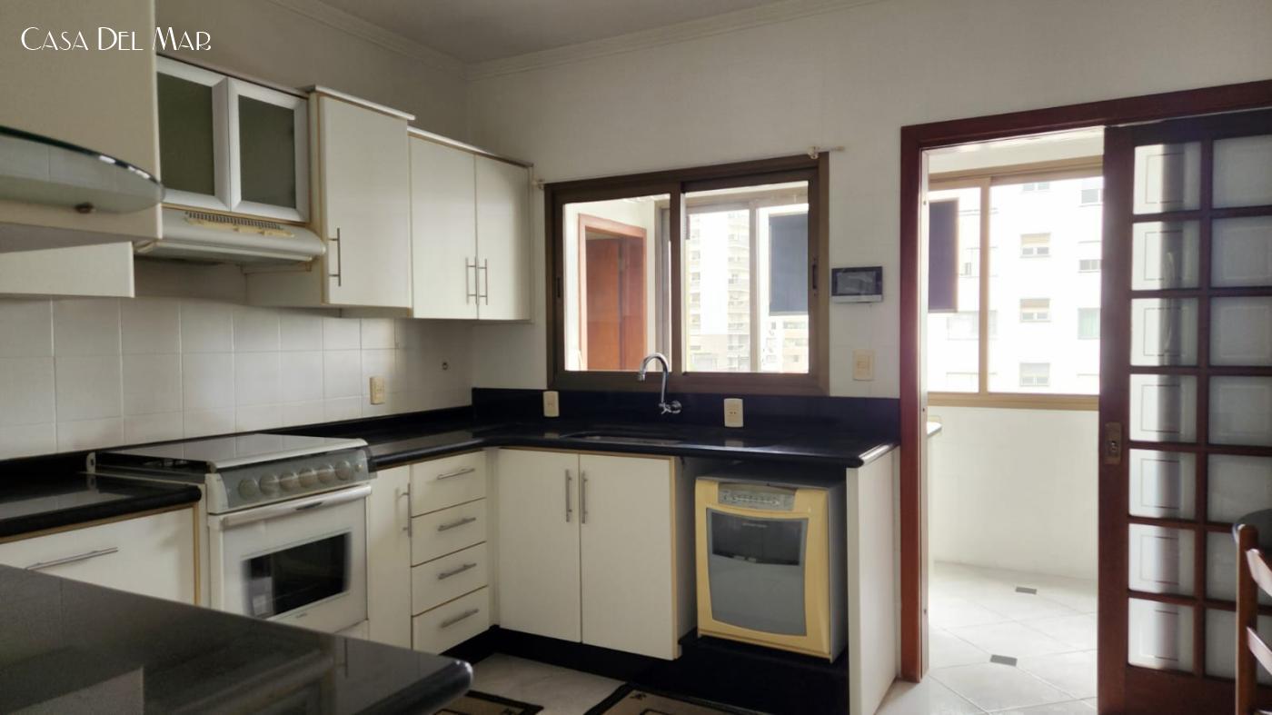 Apartamento à venda com 4 quartos, 224m² - Foto 18