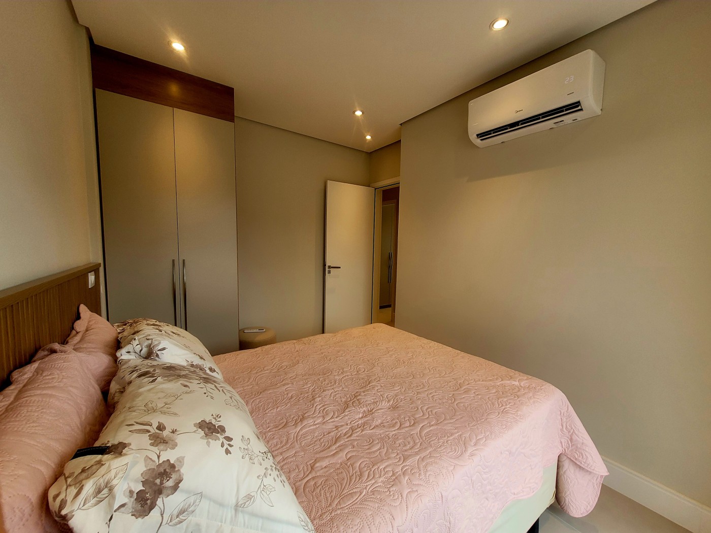 Apartamento à venda com 3 quartos, 99m² - Foto 26