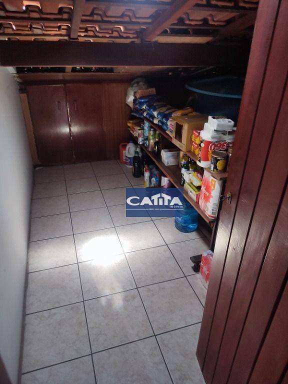 Sobrado à venda com 3 quartos, 208m² - Foto 2