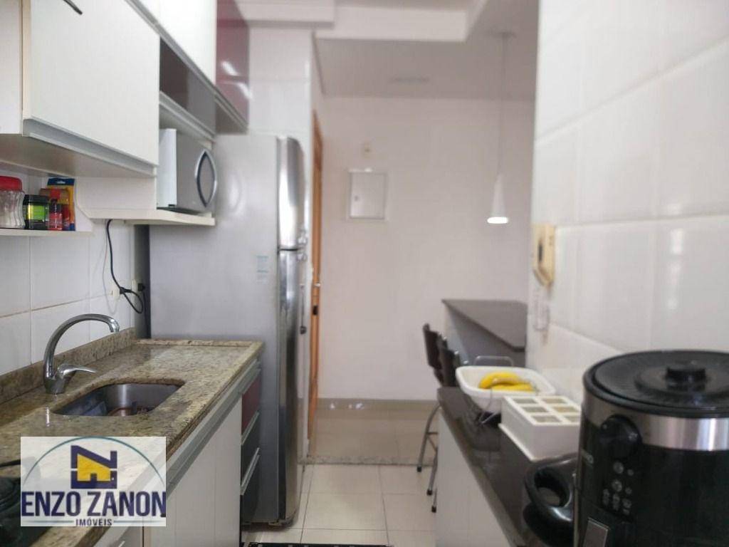 Apartamento à venda com 2 quartos, 70m² - Foto 9