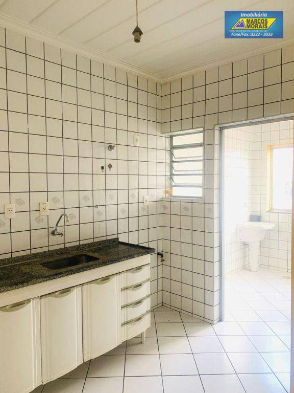 Apartamento à venda com 2 quartos, 70m² - Foto 7