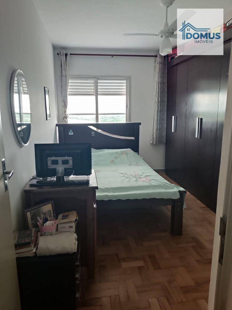 Apartamento à venda com 3 quartos, 115m² - Foto 3