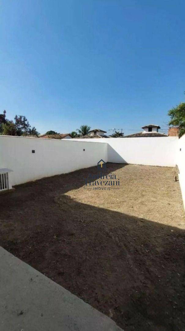 Casa à venda com 2 quartos, 66m² - Foto 13