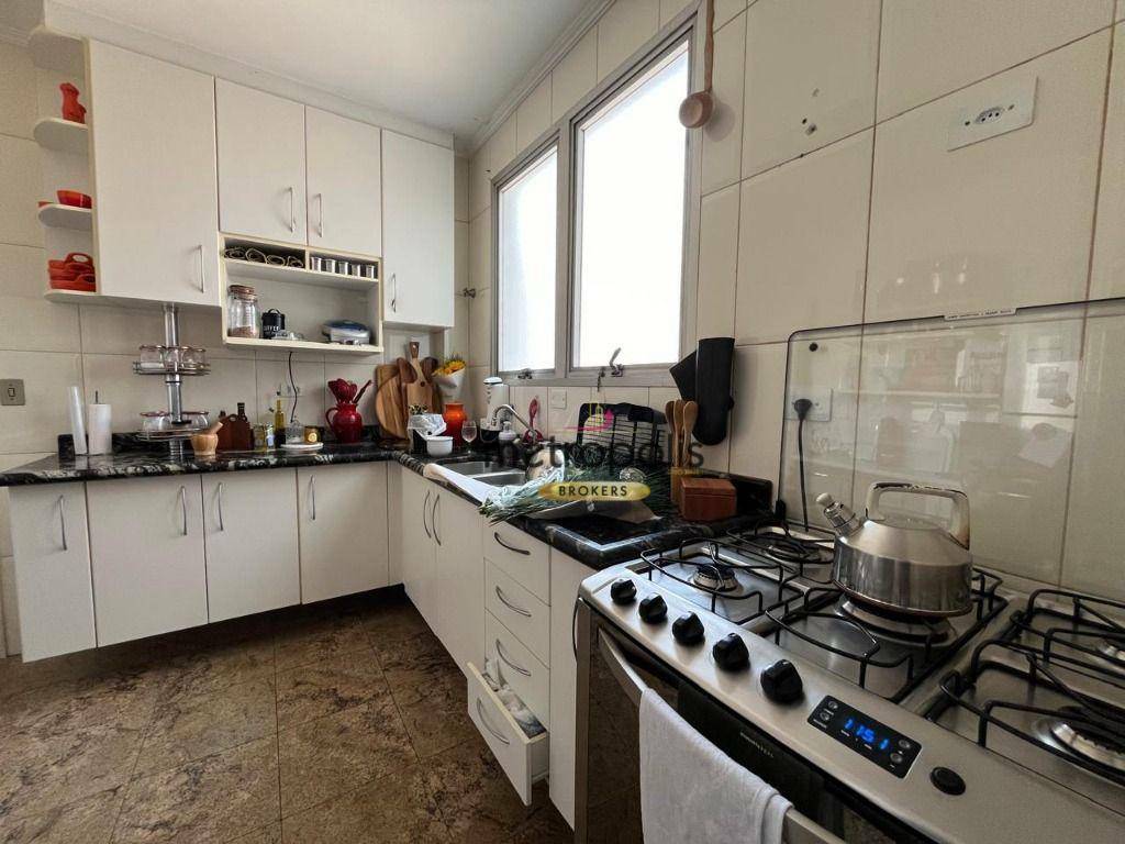 Apartamento à venda com 4 quartos, 230m² - Foto 21