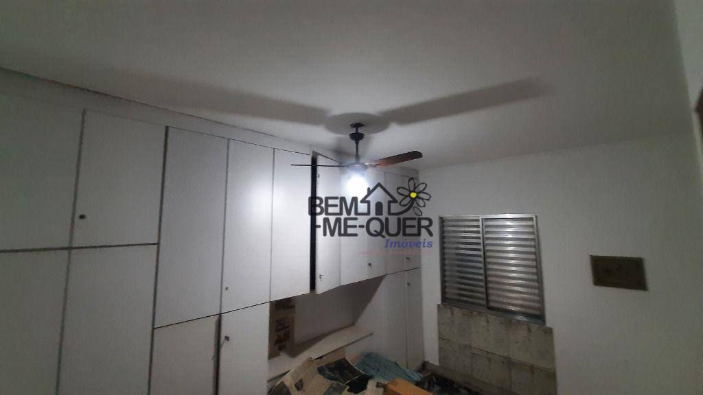 Casa à venda com 4 quartos, 200m² - Foto 16