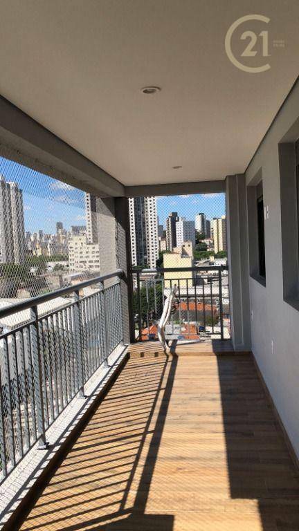 Apartamento à venda com 2 quartos, 67m² - Foto 2