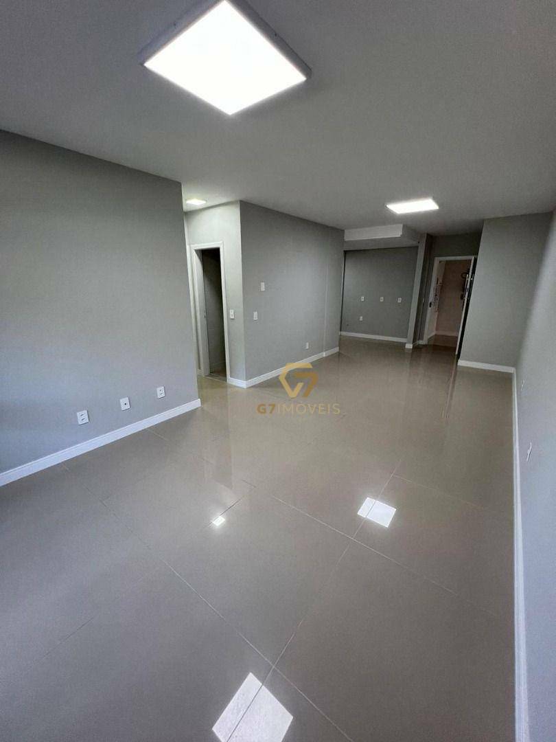 Apartamento à venda com 4 quartos, 111m² - Foto 6