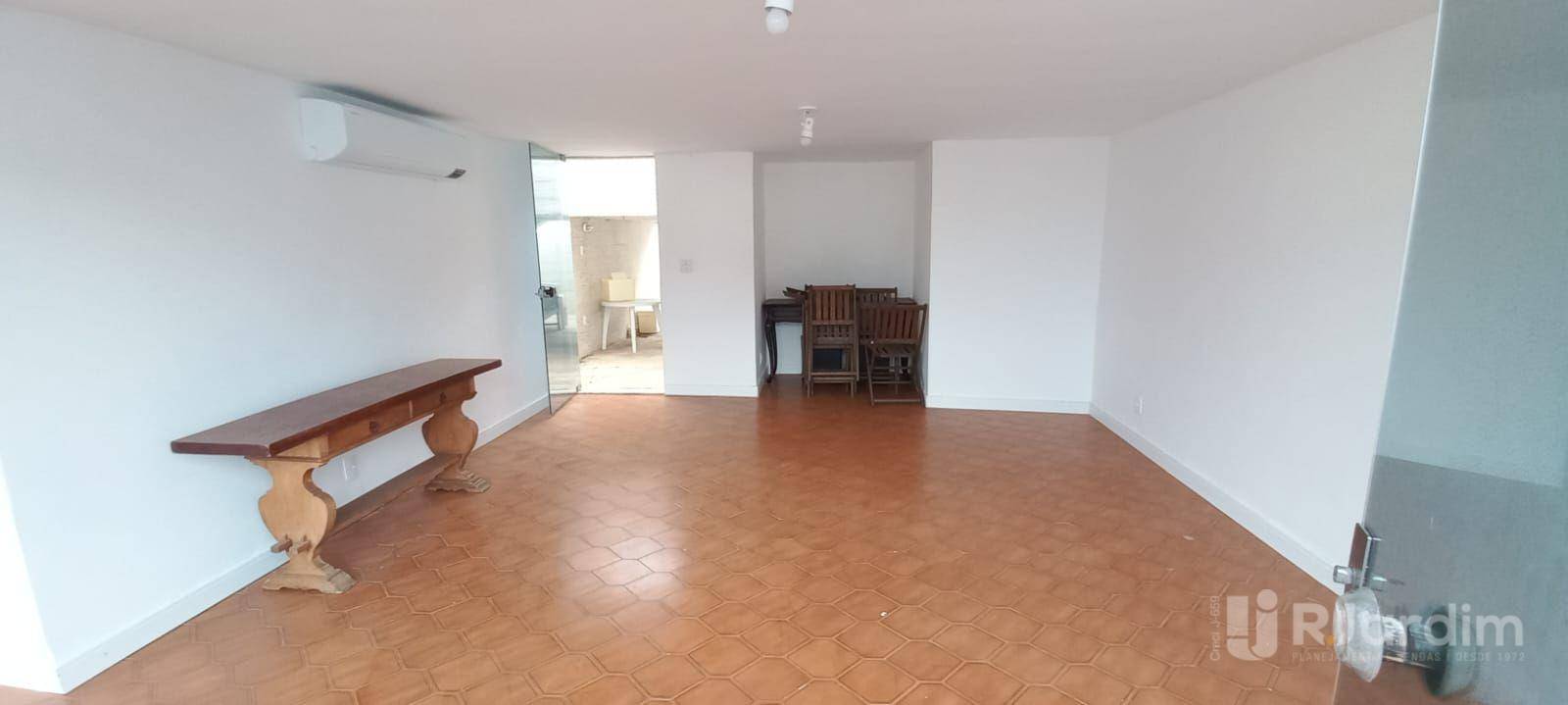 Cobertura para alugar com 3 quartos, 300m² - Foto 20