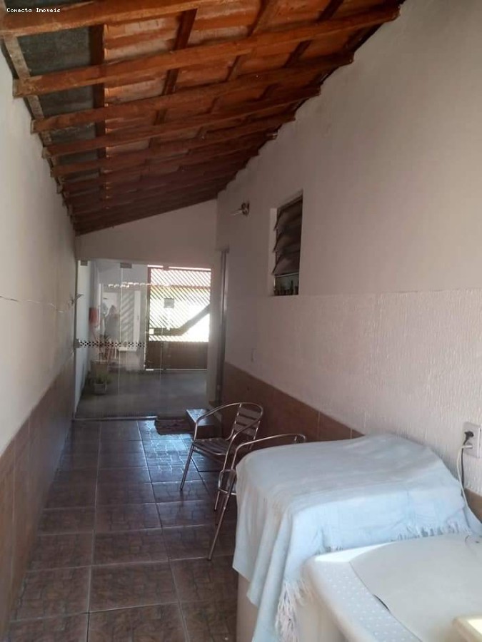 Casa à venda com 3 quartos, 150m² - Foto 3
