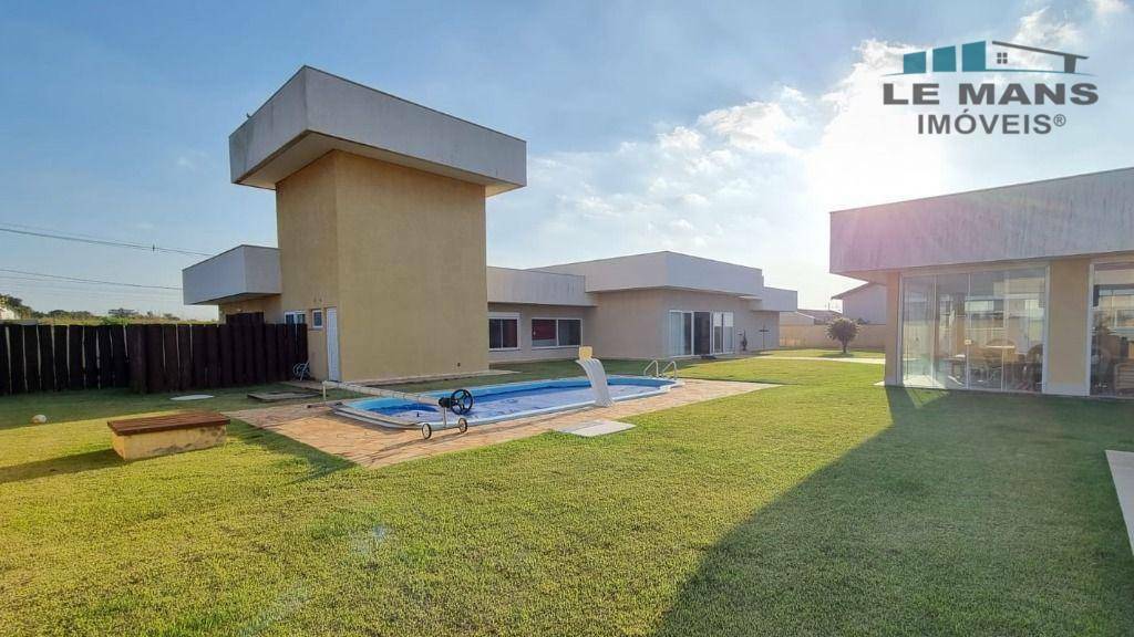 Casa de Condomínio à venda com 4 quartos, 667m² - Foto 2