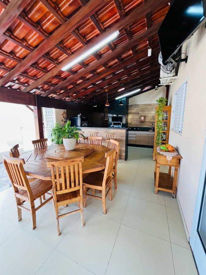 Casa à venda com 2 quartos, 200m² - Foto 12