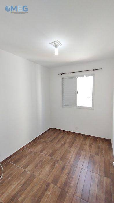 Apartamento para alugar com 2 quartos, 50m² - Foto 8