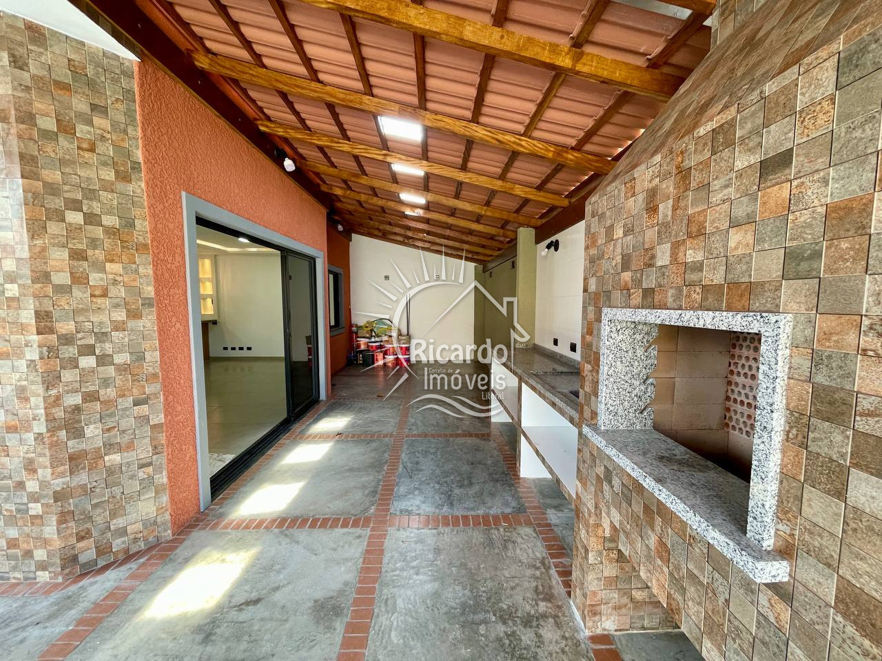 Casa à venda com 4 quartos, 170m² - Foto 5