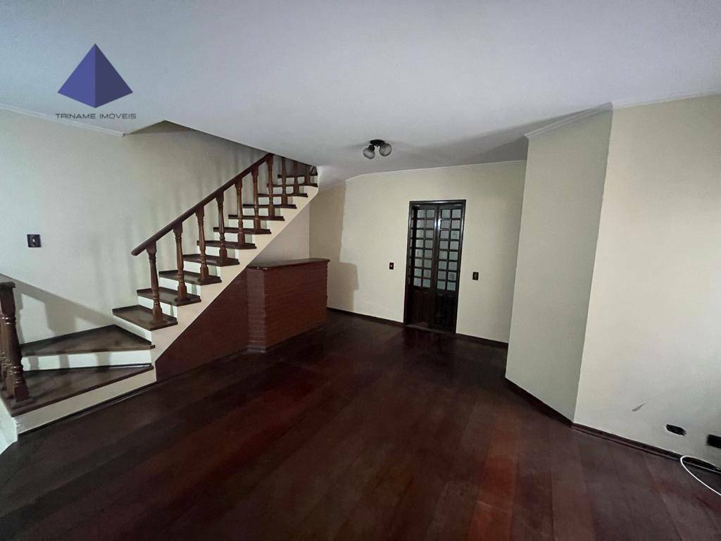 Sobrado à venda com 3 quartos, 232M2 - Foto 4