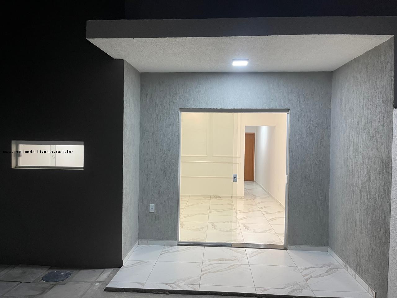 Casa à venda com 2 quartos, 56m² - Foto 13