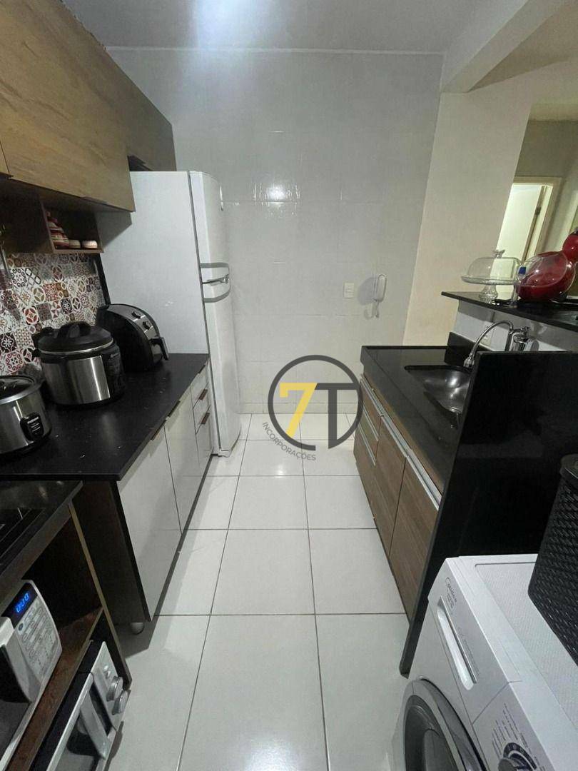 Apartamento à venda com 2 quartos, 40m² - Foto 20