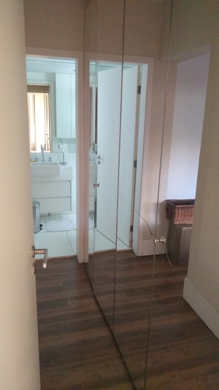 Apartamento à venda com 4 quartos, 140m² - Foto 2