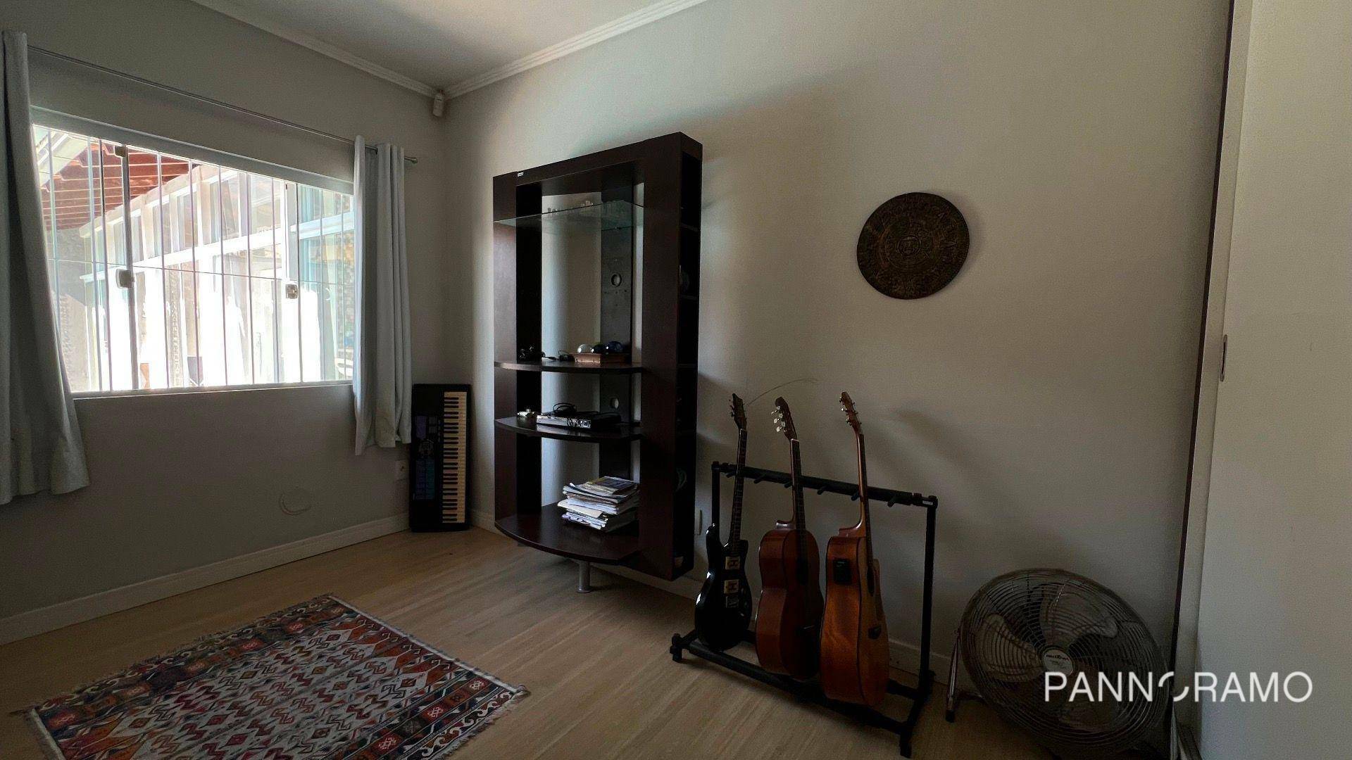 Casa à venda com 3 quartos, 199m² - Foto 18