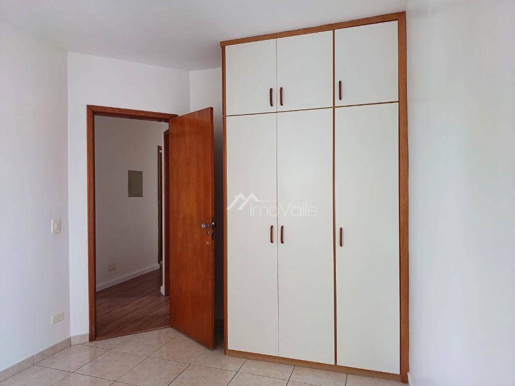 Apartamento para alugar com 3 quartos, 72m² - Foto 11