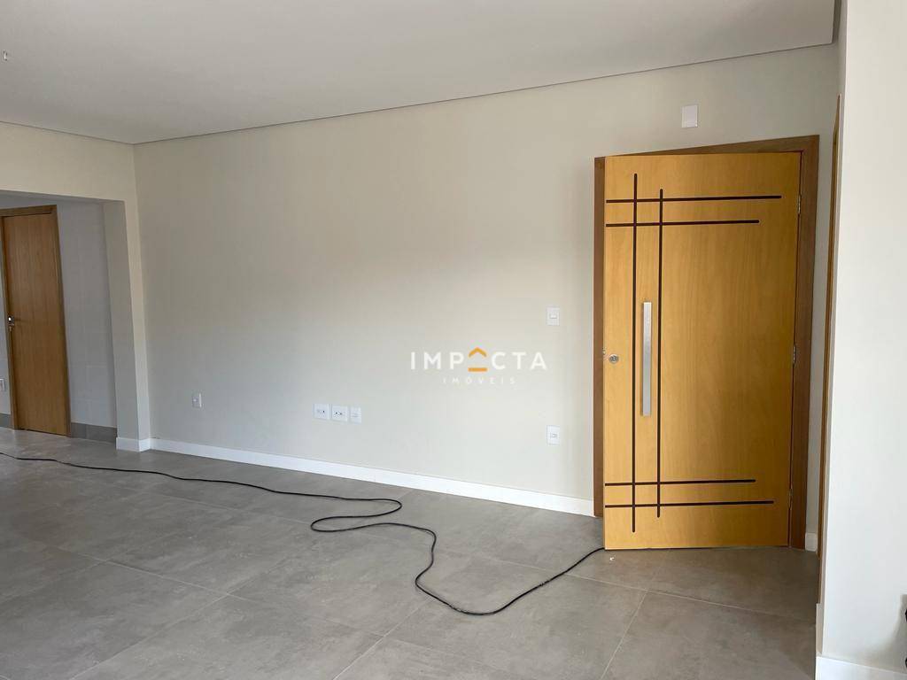 Apartamento à venda com 3 quartos, 124m² - Foto 6