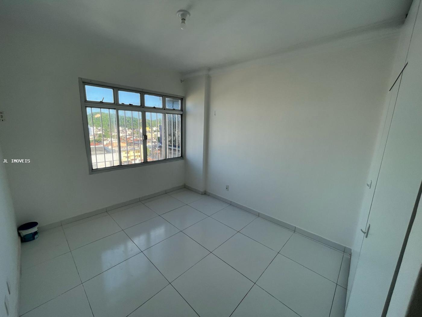 Apartamento para alugar com 3 quartos, 150m² - Foto 13