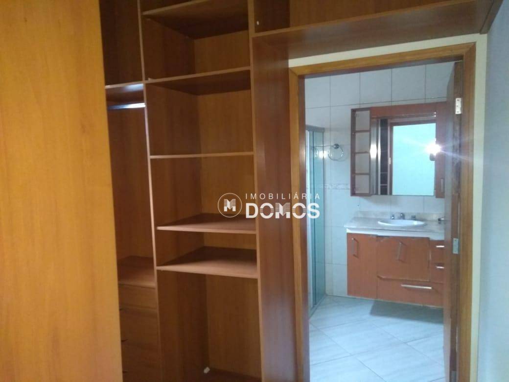 Casa à venda com 3 quartos, 193m² - Foto 17