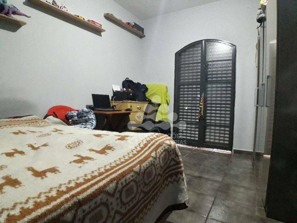 Casa à venda com 3 quartos, 235m² - Foto 34