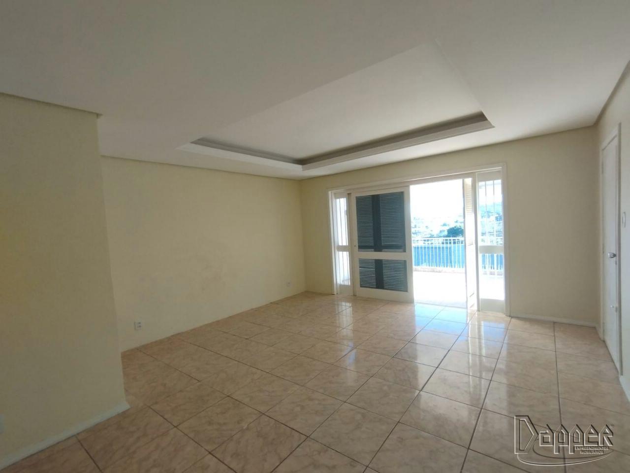 Casa à venda com 3 quartos, 289m² - Foto 2