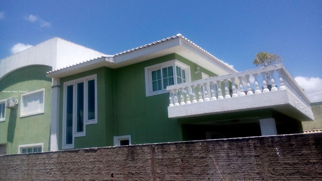 Casa de Condomínio à venda com 4 quartos, 300m² - Foto 1