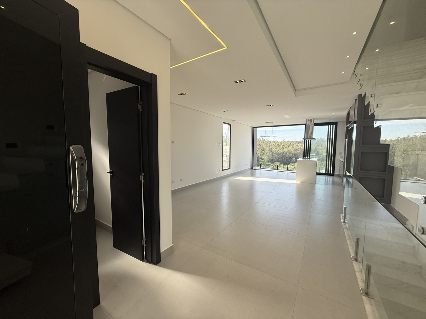 Casa à venda com 3 quartos, 215m² - Foto 3