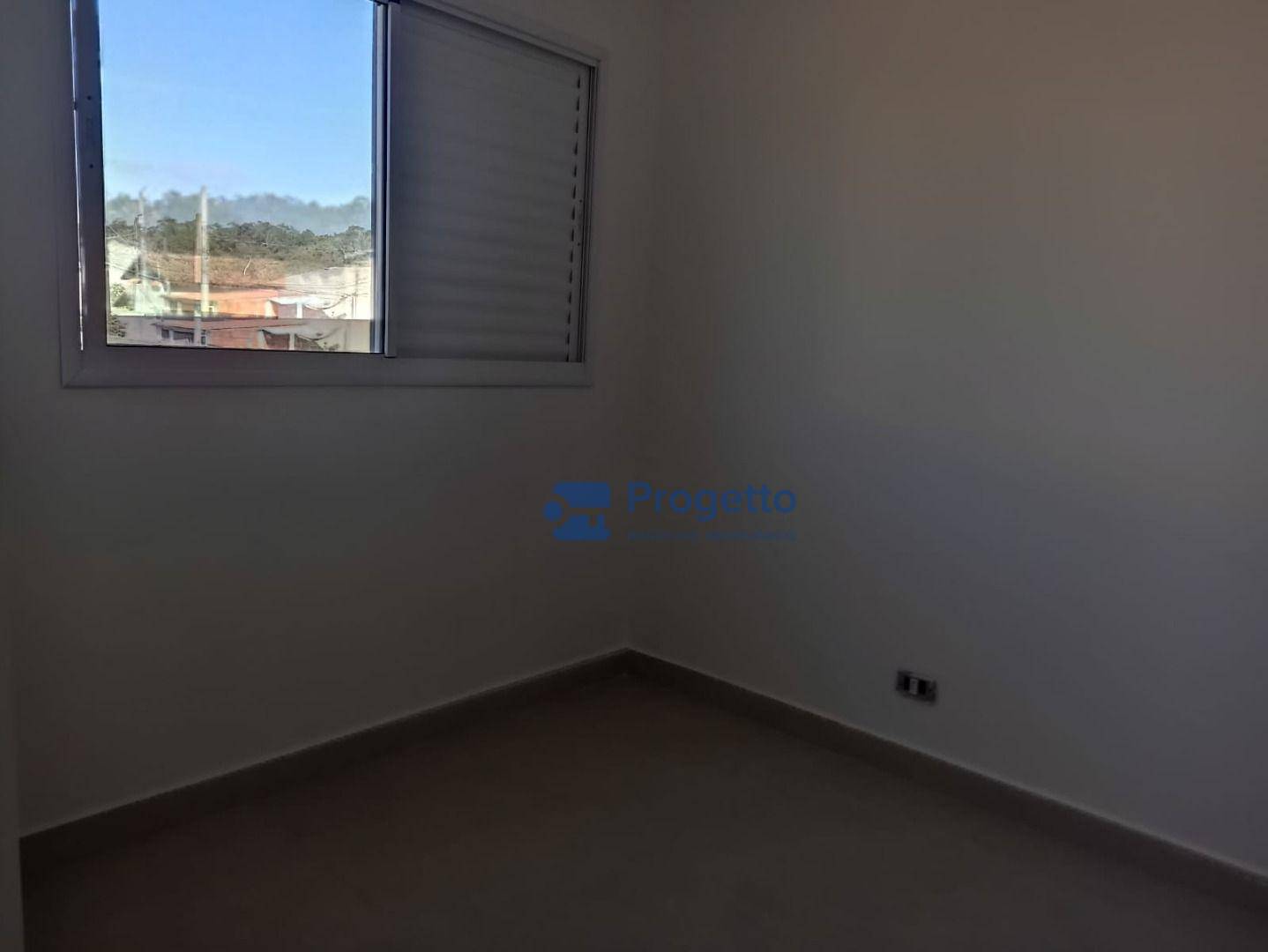 Casa à venda com 3 quartos, 96m² - Foto 11