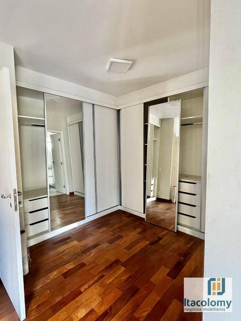 Apartamento à venda com 4 quartos, 212m² - Foto 5