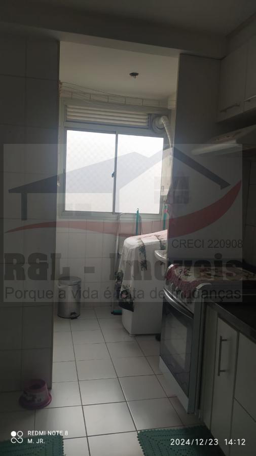 Apartamento à venda com 2 quartos, 48m² - Foto 3