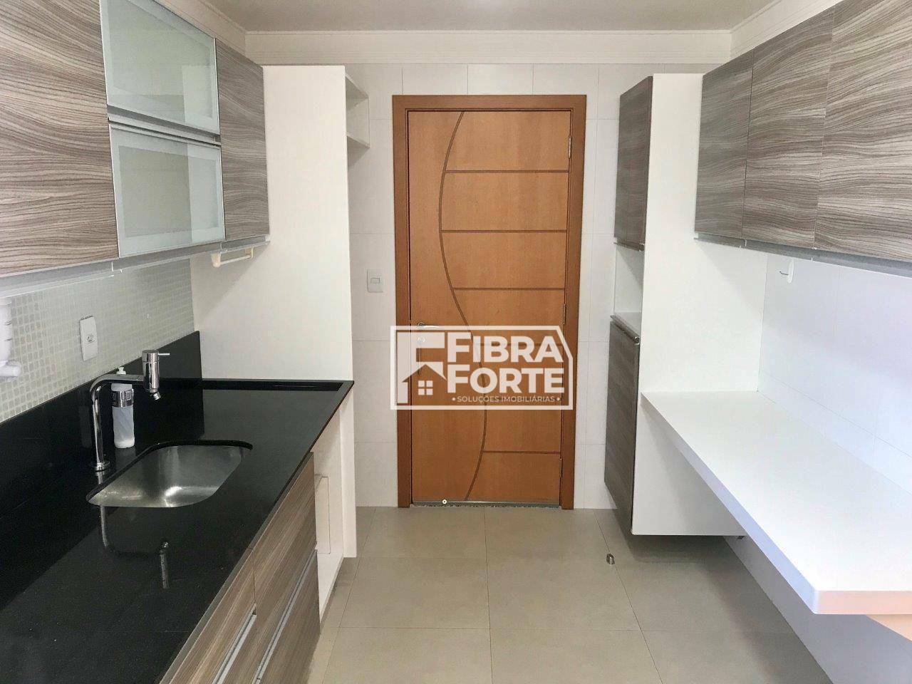 Apartamento para alugar com 3 quartos, 107m² - Foto 14