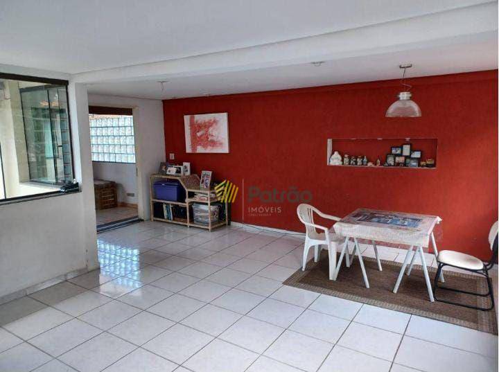 Casa, 4 quartos, 250 m² - Foto 17